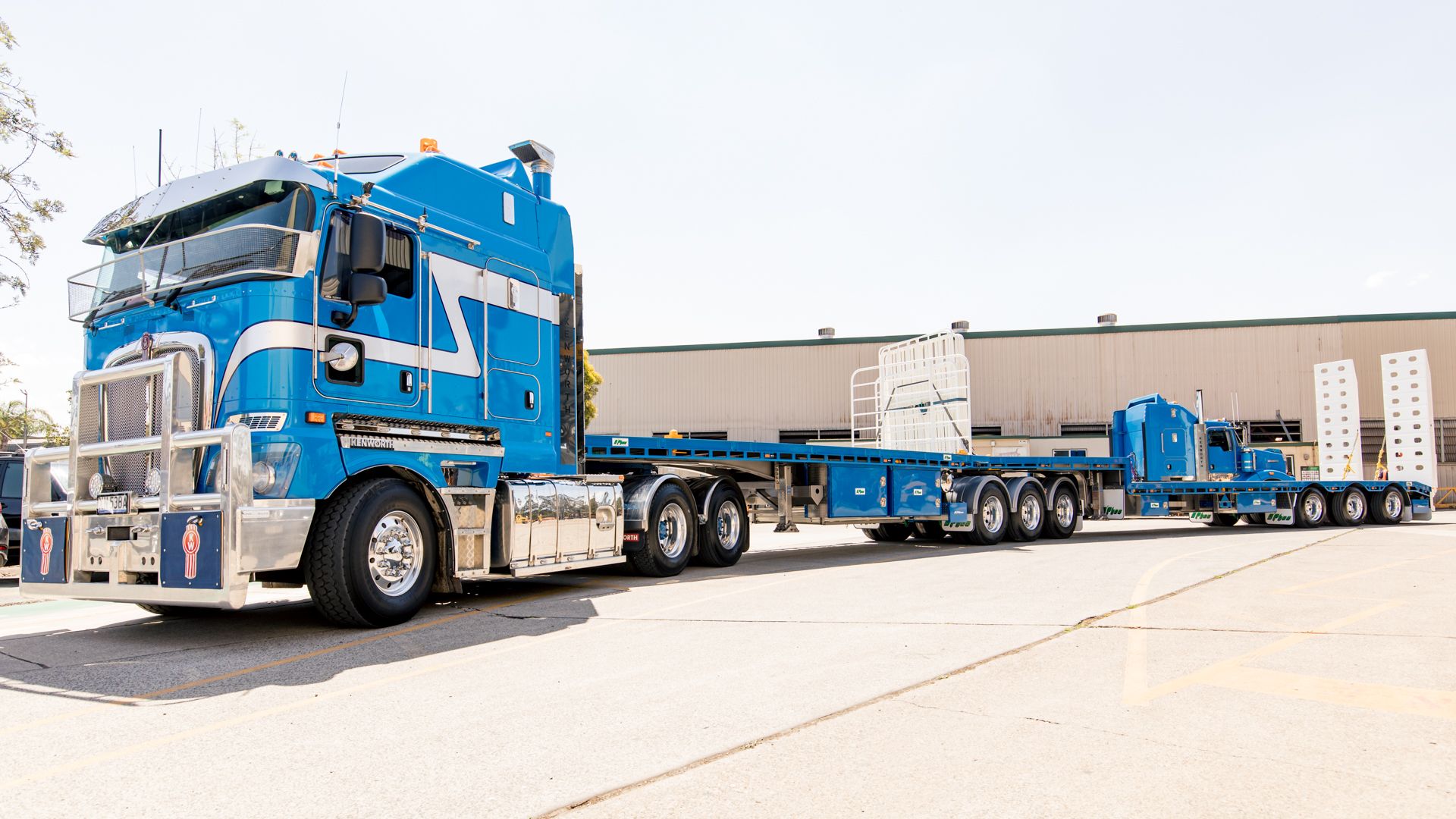 C Wills Transport new B Double by O'Phee Trailers