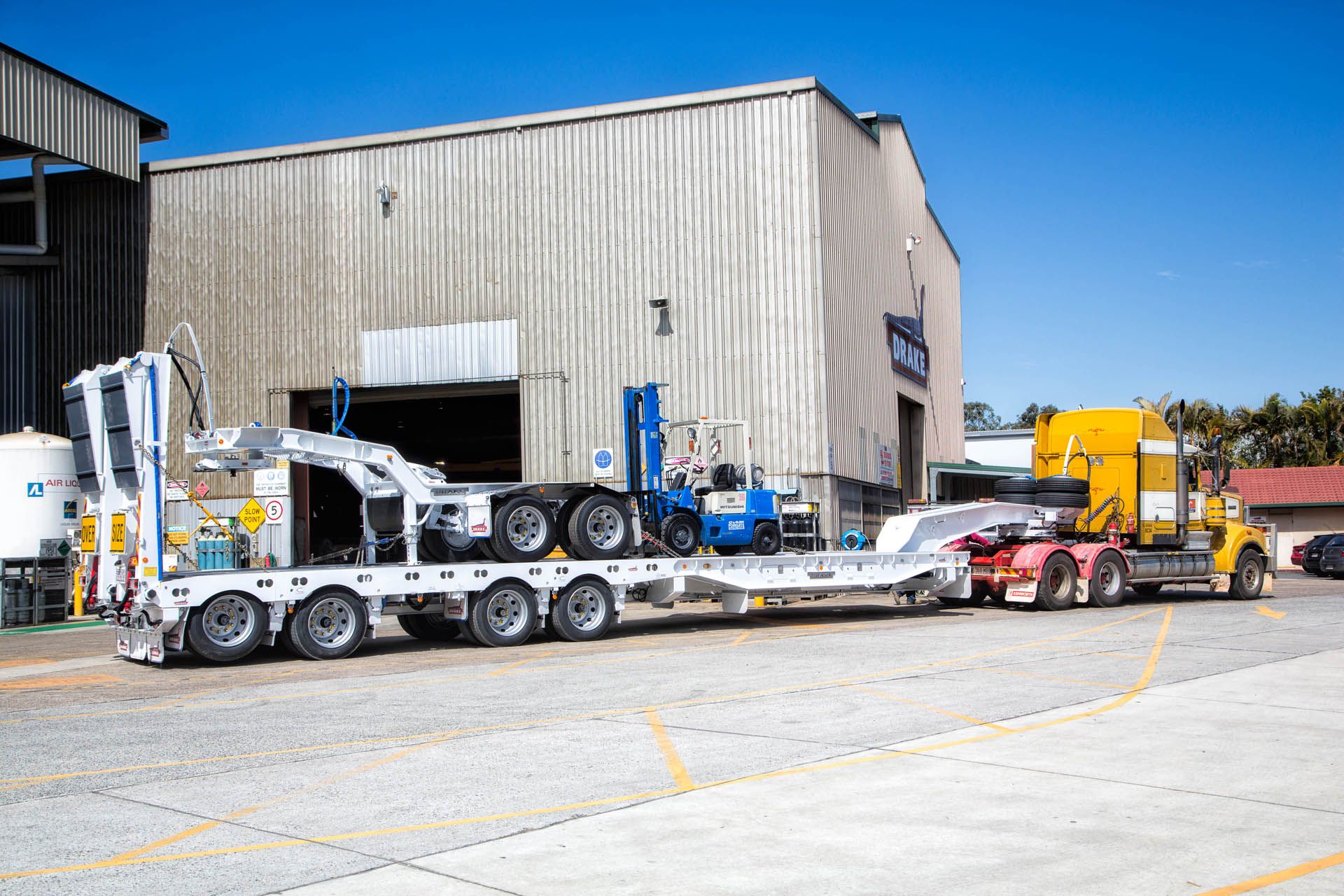 Full Widener Low Loader trailer