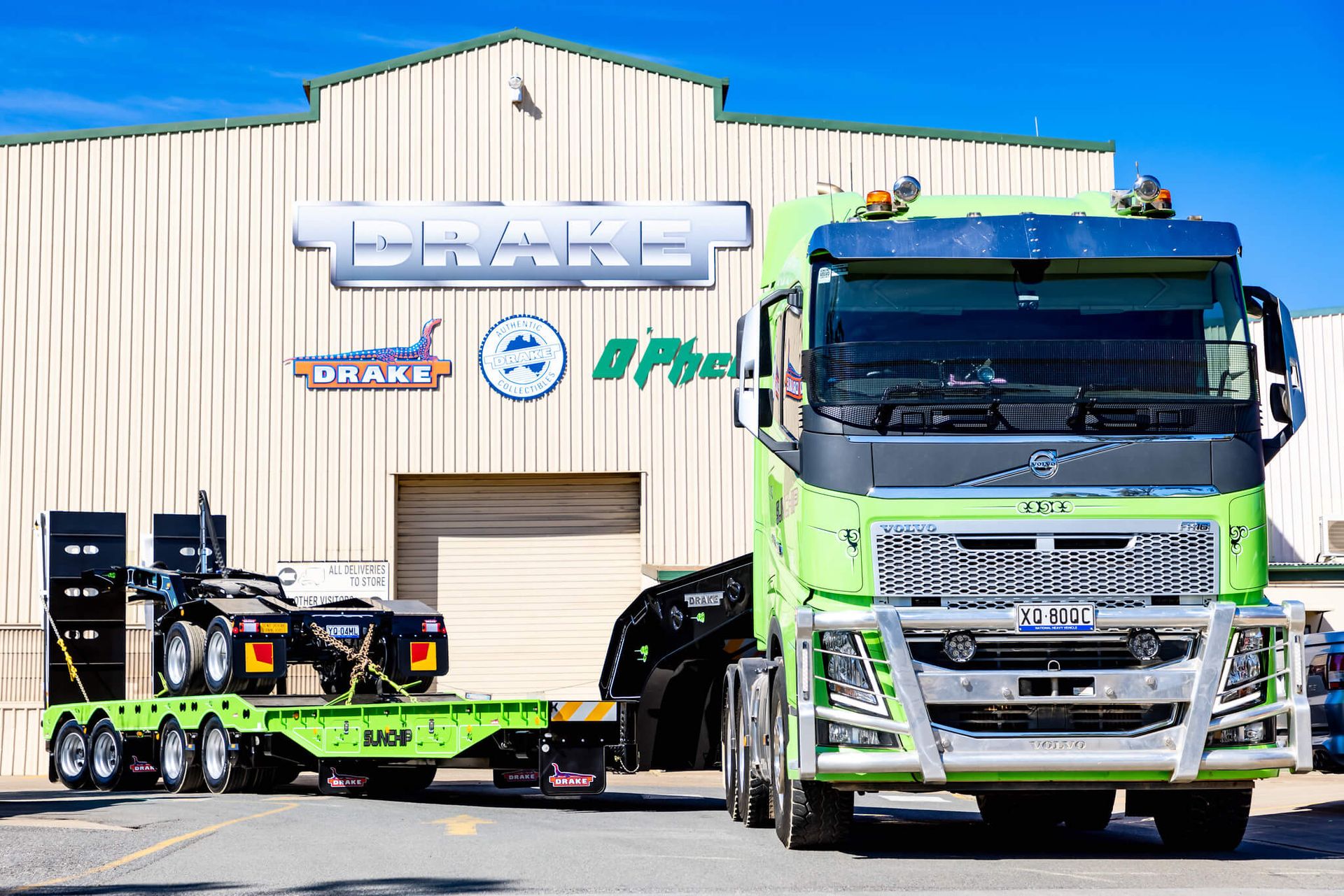 Sunchip Steering Widener and Dolly trailer - The Green Machine - front view