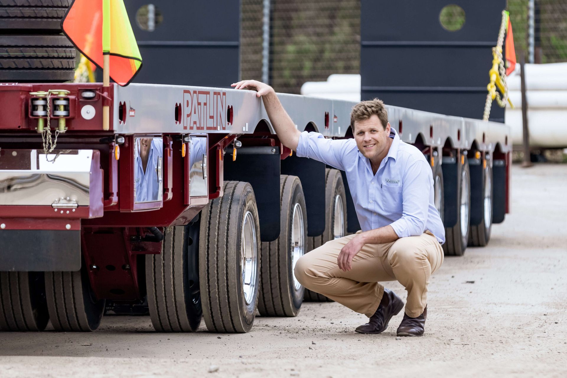 Sam Drake sits down next to Patlin's trailer to give us the low down on Drake low loaders