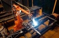 Drake Trailers improves output with robotic welding system