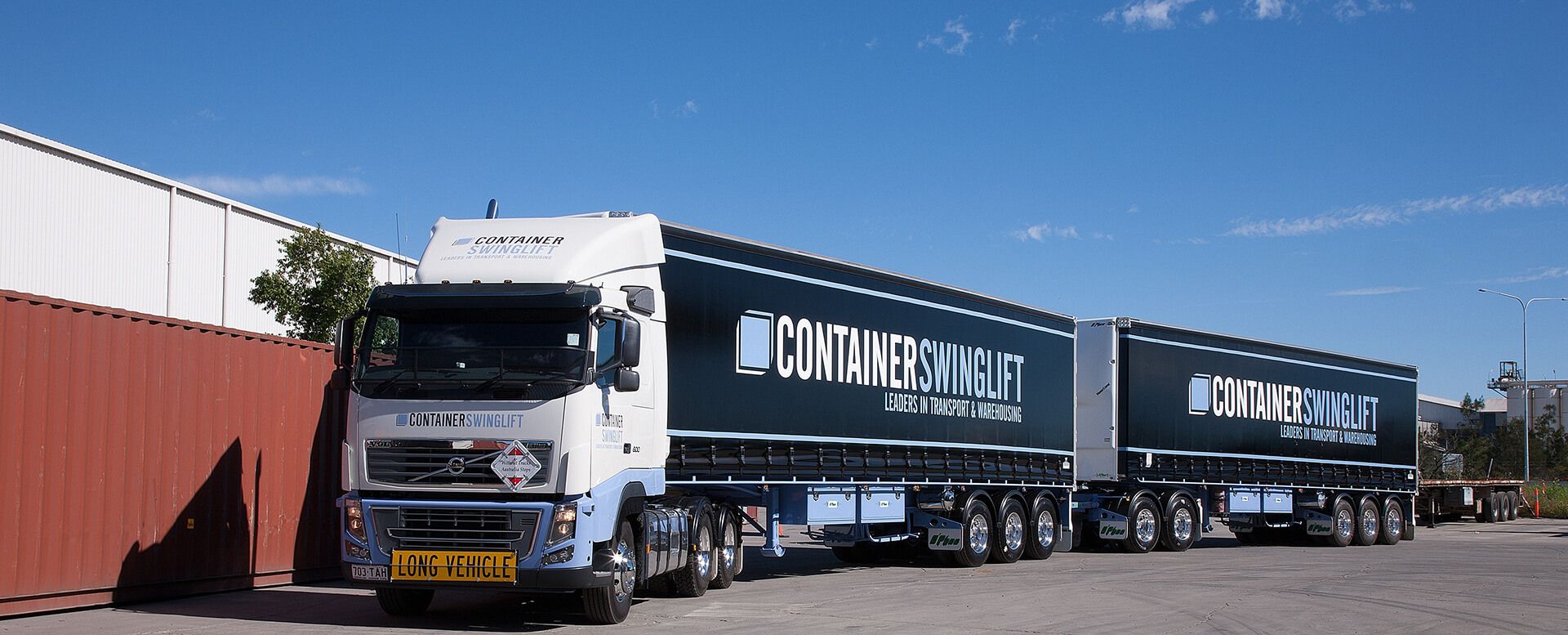 CURTAINSIDER