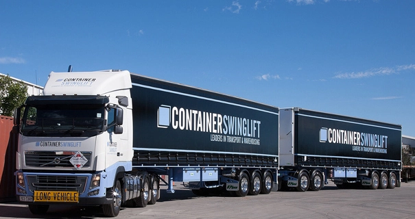 CURTAINSIDER